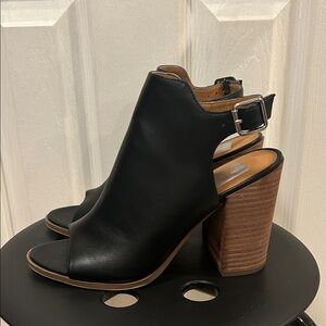 DV Peeptoe Heels Size 8